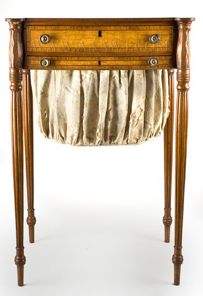 Worktable, Sewing Stand, Bag Table, Federal Elegance
Attributed to Hook (William)?
Salem
Circa 1805, entire view